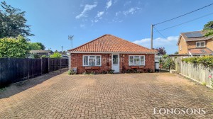 3 bedroom Detached Bungalow for sale in Swaffham