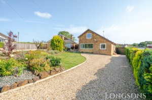 4 bedroom Detached Bungalow for sale in Kings Lynn