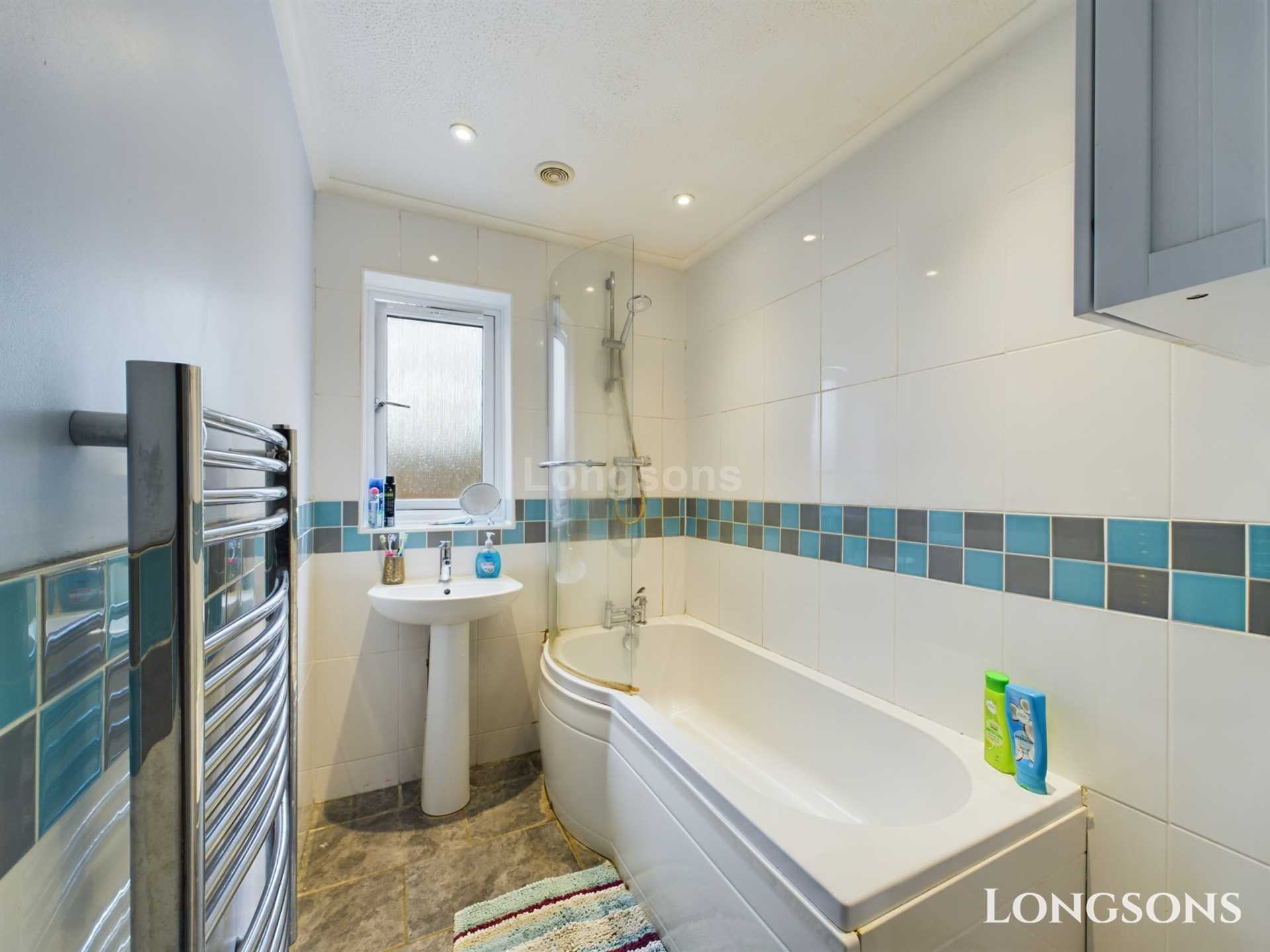 Additional Property Image 4 bedroom Detached Bungalow to rent in Swaffham 10