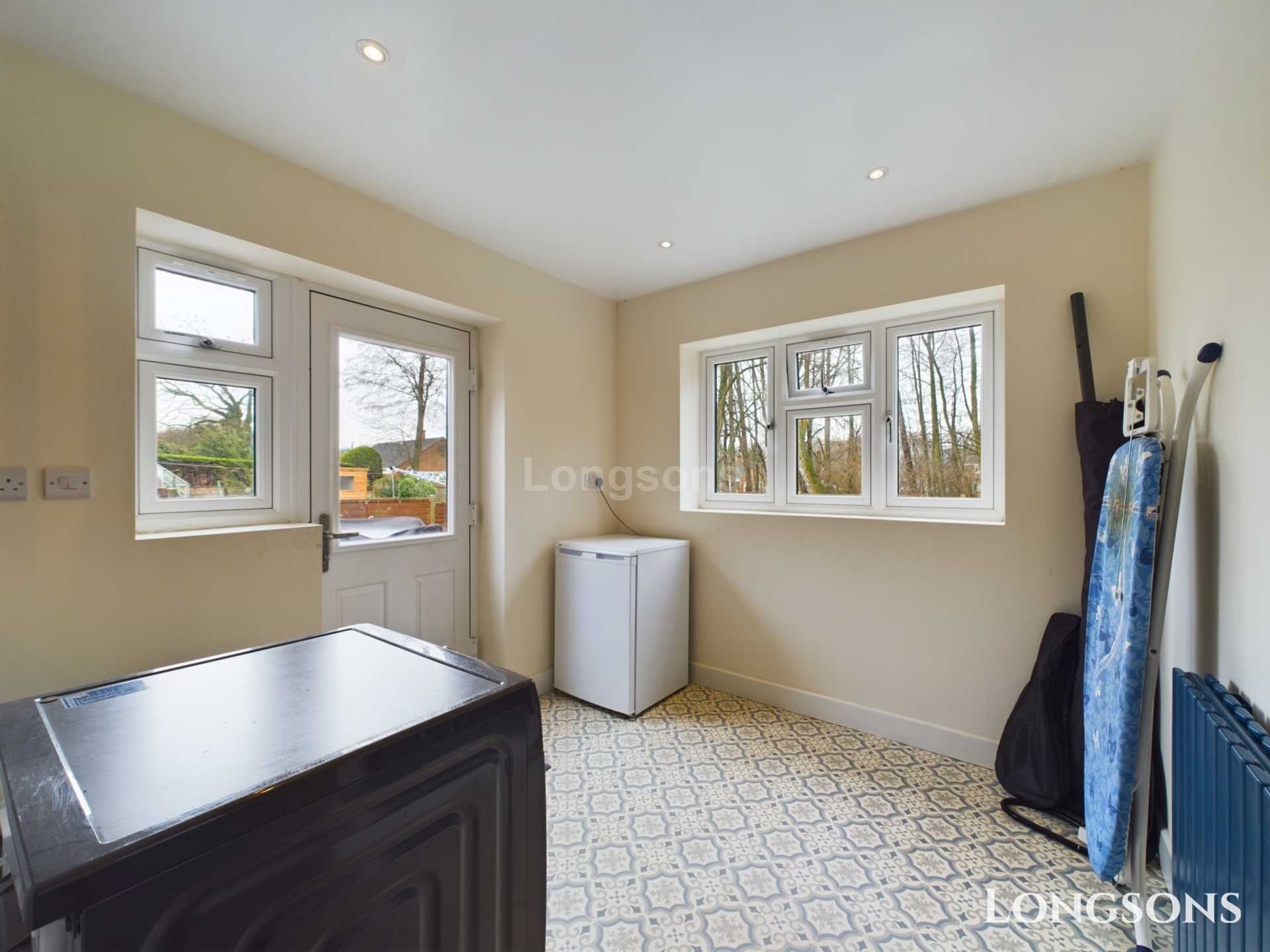 Additional Property Image 4 bedroom Detached Bungalow to rent in Swaffham 13