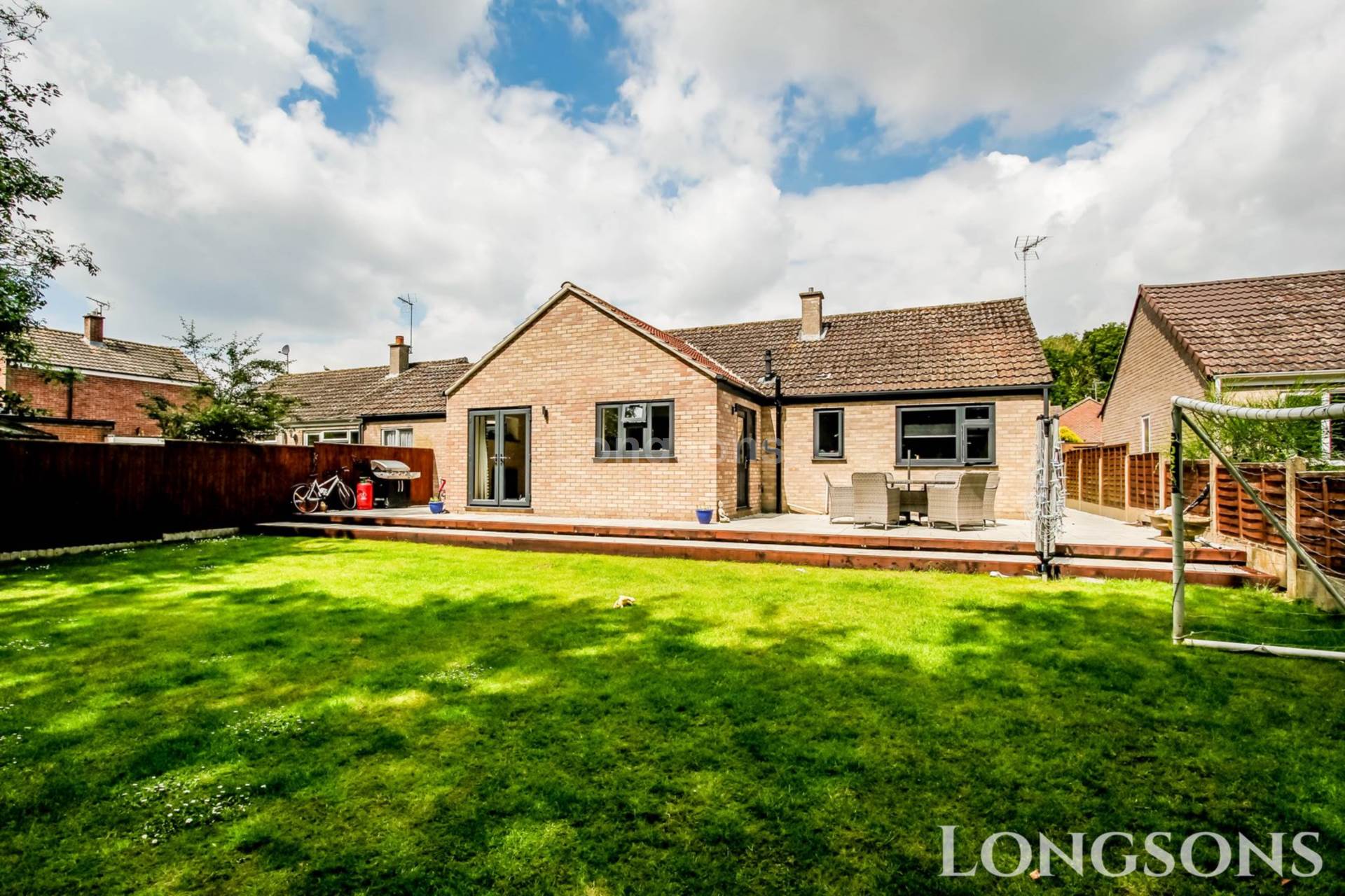 Additional Property Image 4 bedroom Detached Bungalow to rent in Swaffham 15