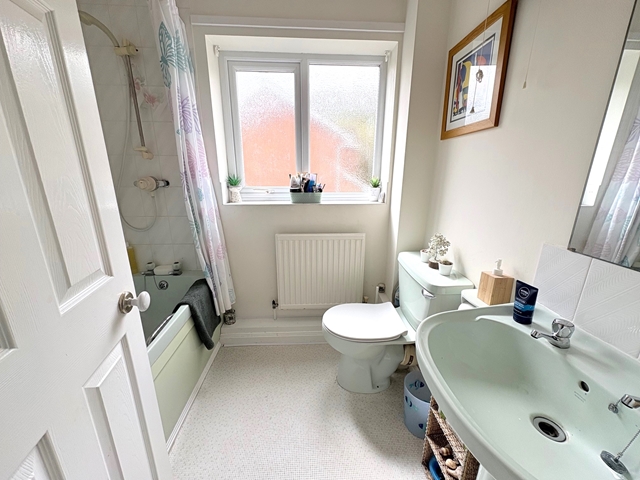 Additional Property Image 4 bedroom Detached for sale in Honiton 12