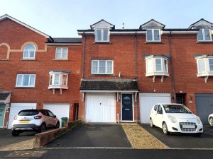 2 bedroom Terraced for sale in Exeter