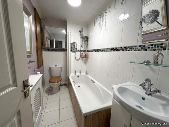 Additional Property Image 2 bedroom Terraced for sale in Honiton 7