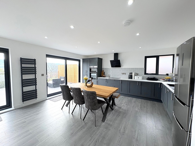 Additional Property Image 5 bedroom Detached for sale in Honiton 2