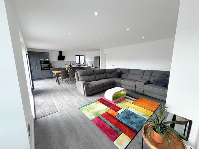 Additional Property Image 5 bedroom Detached for sale in Honiton 4