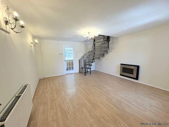 Additional Property Image 2 bedroom Terraced for sale in Honiton 3