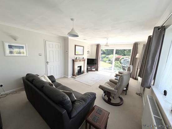 Additional Property Image 3 bedroom Detached Bungalow for sale in Rawridge 5