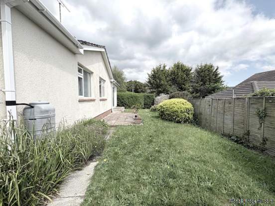 Additional Property Image 2 bedroom Detached Bungalow for sale in Ottery St Mary 11