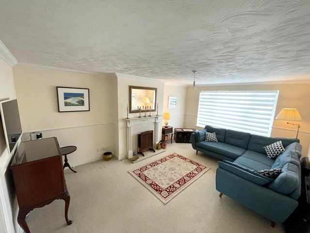 Additional Property Image 3 bedroom Terraced for sale in Dawlish 4