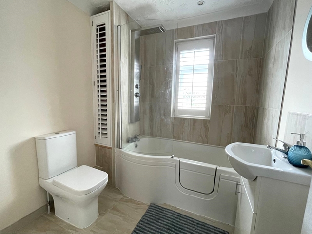 Additional Property Image 3 bedroom Terraced for sale in Dawlish 9
