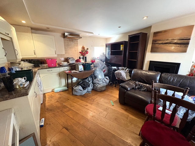 Additional Property Image 2 bedroom Terraced for sale in Honiton 2