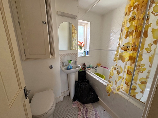 Additional Property Image 2 bedroom Terraced for sale in Honiton 6