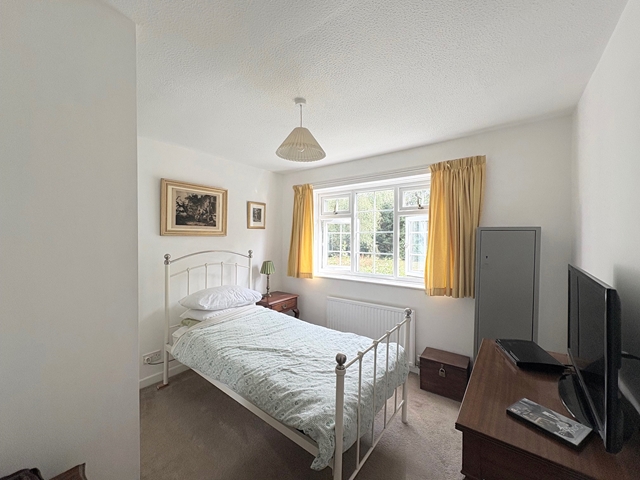 Additional Property Image 3 bedroom Detached Bungalow for sale in Honiton 6