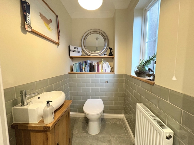 Additional Property Image 4 bedroom Detached for sale in Honiton 5