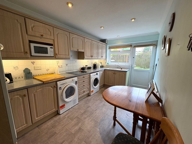 Additional Property Image 3 bedroom Detached Bungalow for sale in Honiton 2