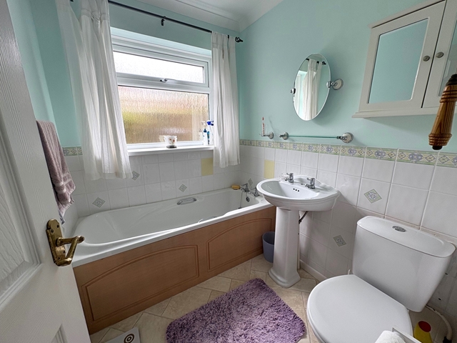 Additional Property Image 3 bedroom Detached Bungalow for sale in Honiton 9