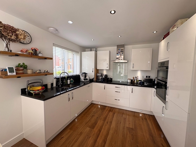 Additional Property Image 3 bedroom Semi Detached for sale in Exeter 2