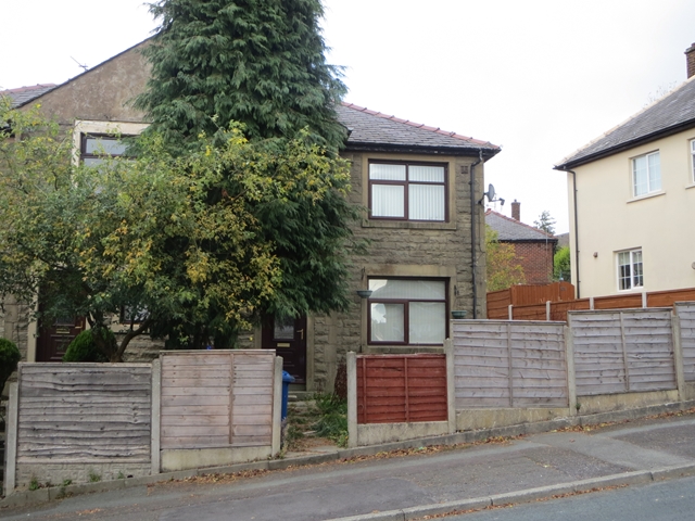 3 bedroom Semi Detached to rent in Bacup