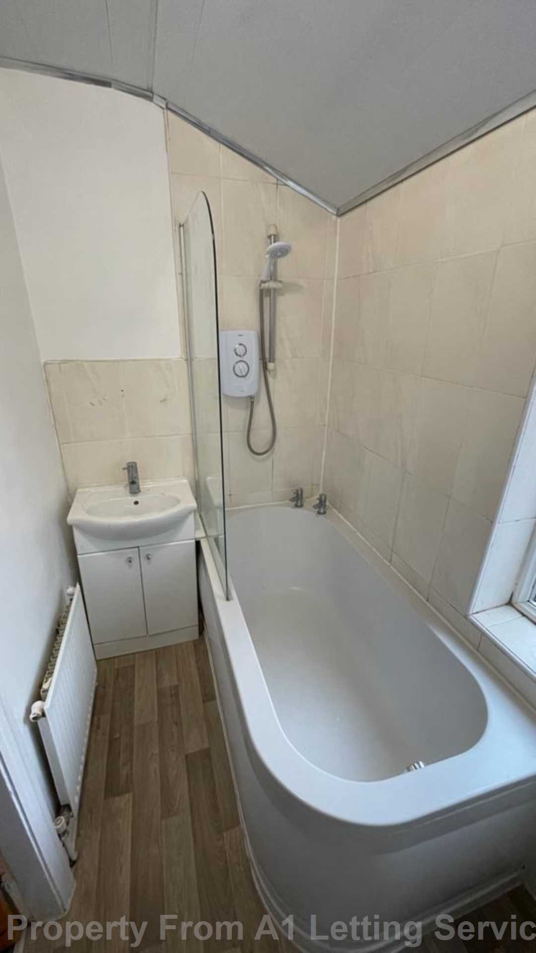 Additional Property Image 3 bedroom End of Terrace to rent in Birmingham 8