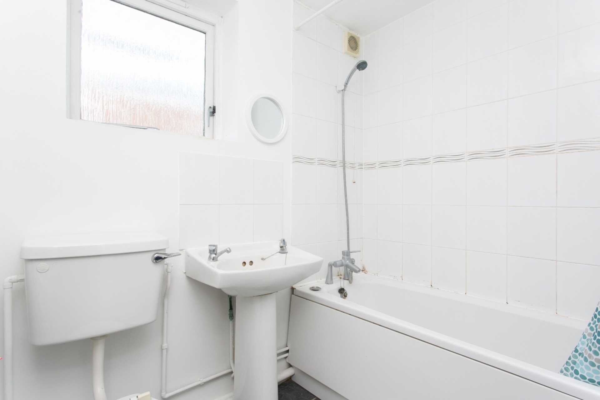 Additional Property Image 2 bedroom Apartment for sale in London 6
