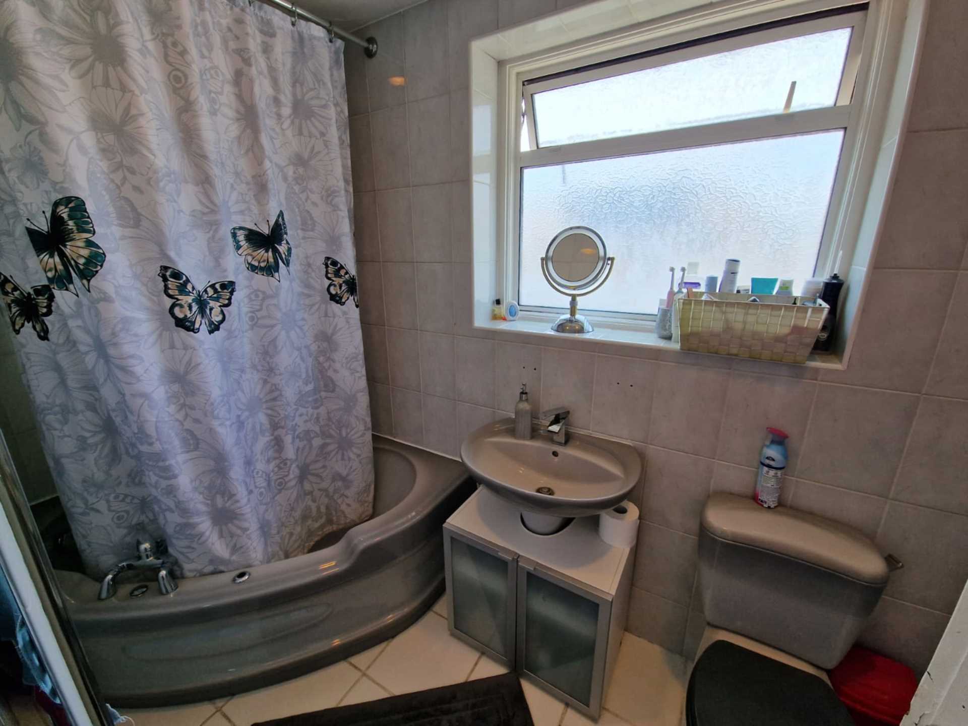 Additional Property Image 2 bedroom House to rent in Dagenham 8