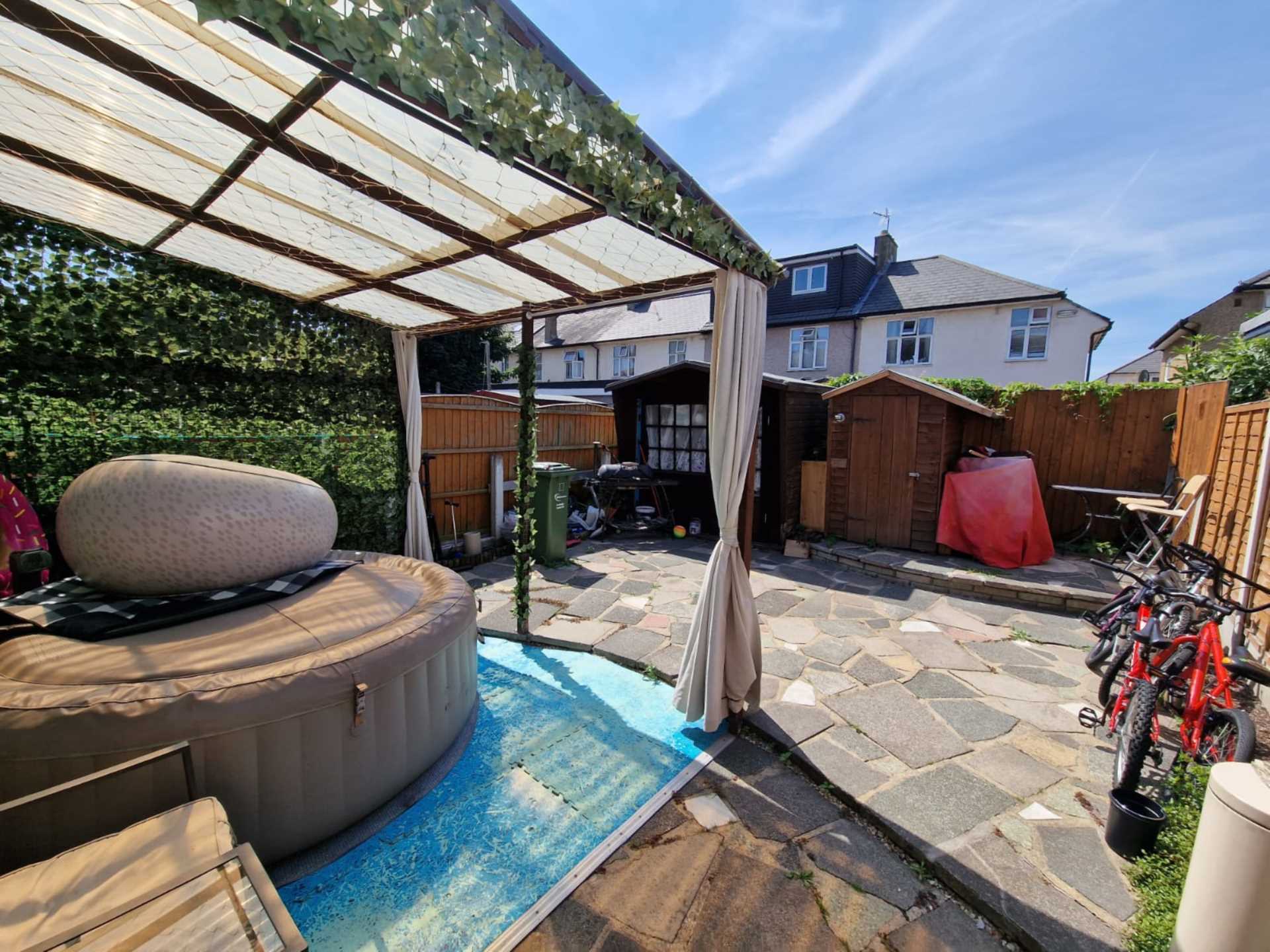 Additional Property Image 2 bedroom House to rent in Dagenham 9