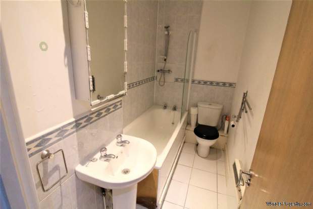 Additional Property Image 1 bedroom Flat for sale in London 6