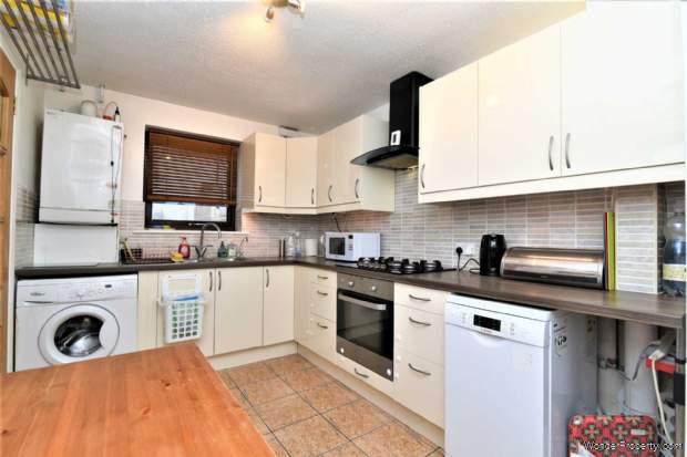 Additional Property Image 3 bedroom Semi Detached for sale in London 3
