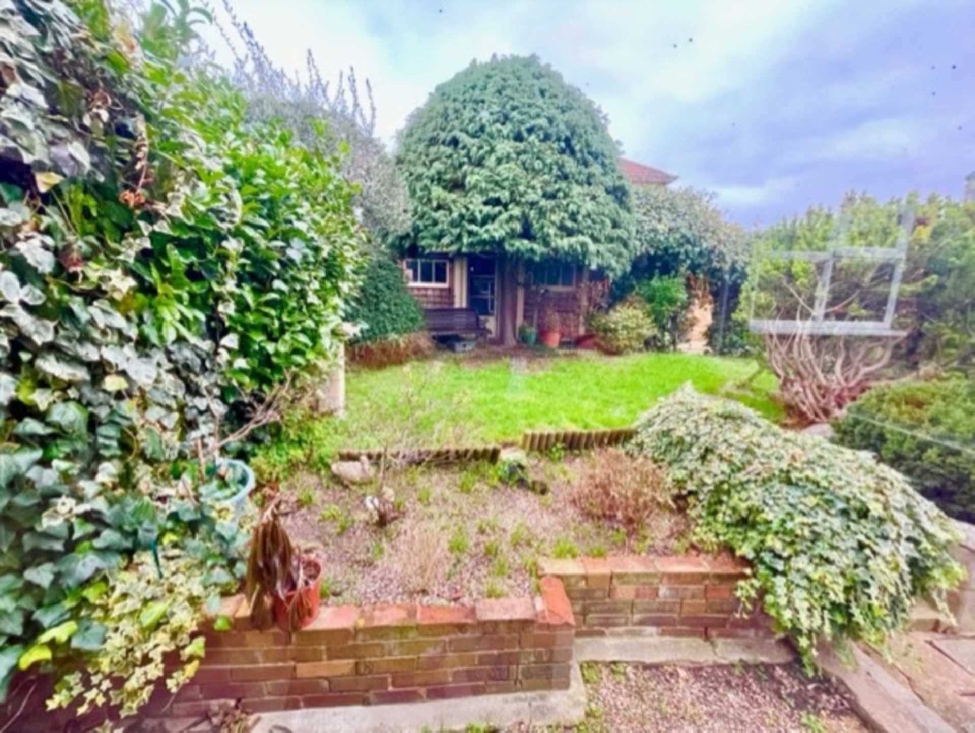 Additional Property Image 3 bedroom Semi Detached to rent in Romford 10