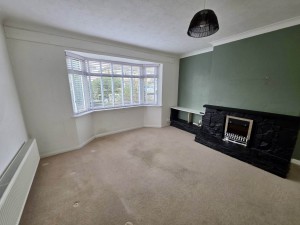 3 bedroom Semi Detached to rent in Romford