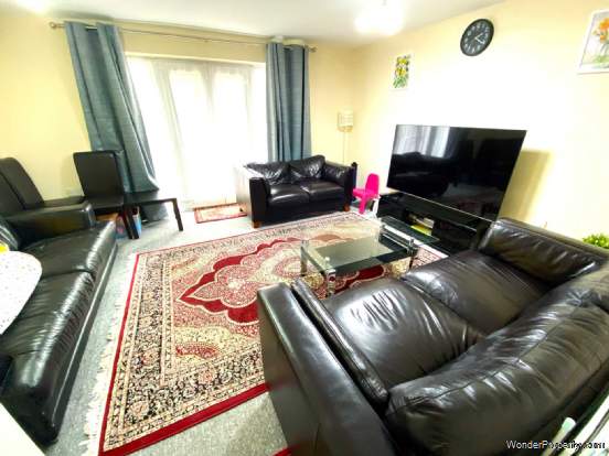 Additional Property Image 2 bedroom Flat for sale in Ilford 2