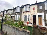 2 bedroom House for sale in London