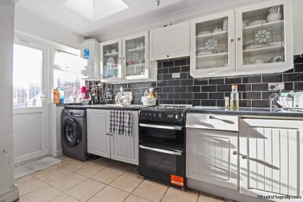 Additional Property Image 3 bedroom Terraced for sale in London 5