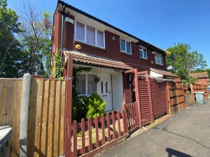 1 bedroom End of Terrace to rent in London