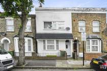 4 bedroom Terraced for sale in London