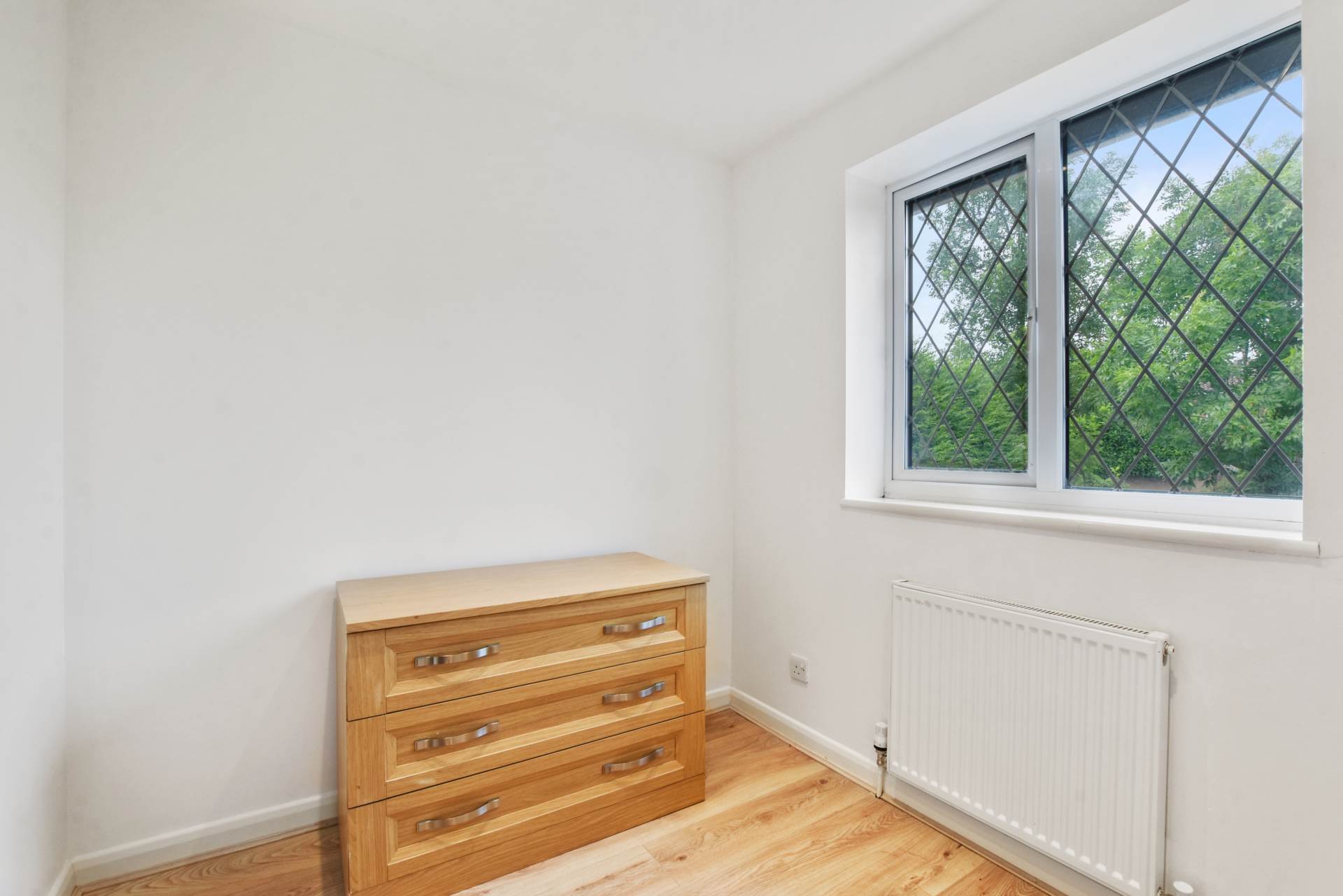 Additional Property Image 5 bedroom Detached for sale in Luton 10
