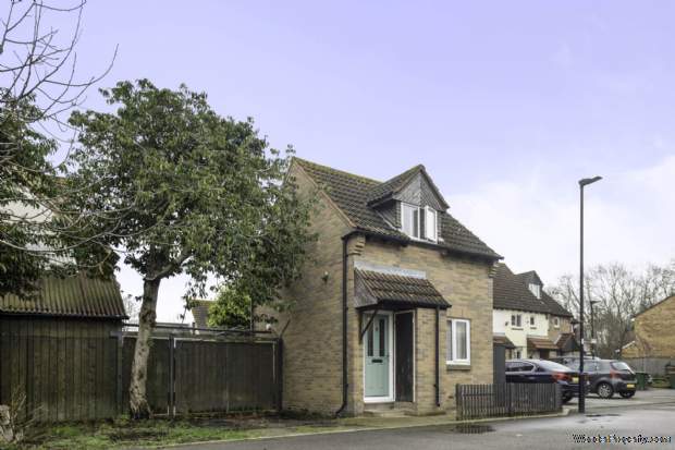 Additional Property Image 1 bedroom Detached for sale in London 9