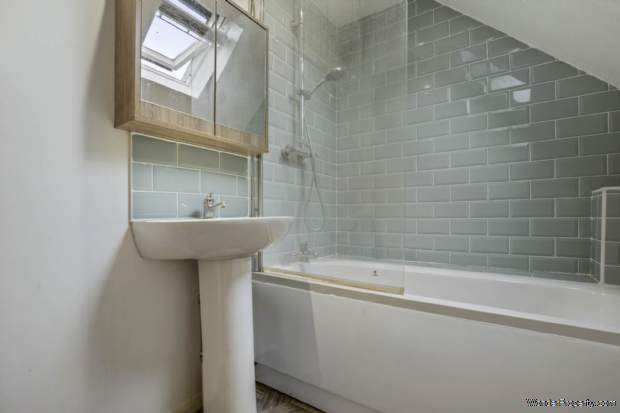 Additional Property Image 1 bedroom Detached for sale in London 8