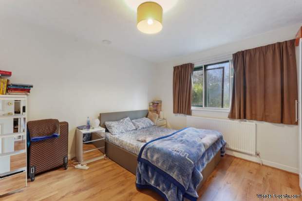 Additional Property Image 4 bedroom Detached for sale in London 6