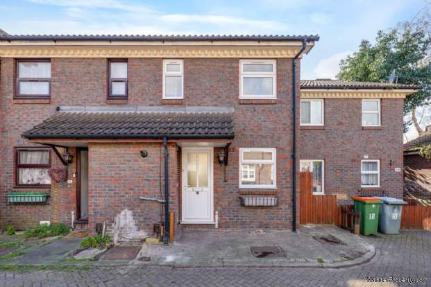 Additional Property Image 2 bedroom Terraced for sale in Beckton 2