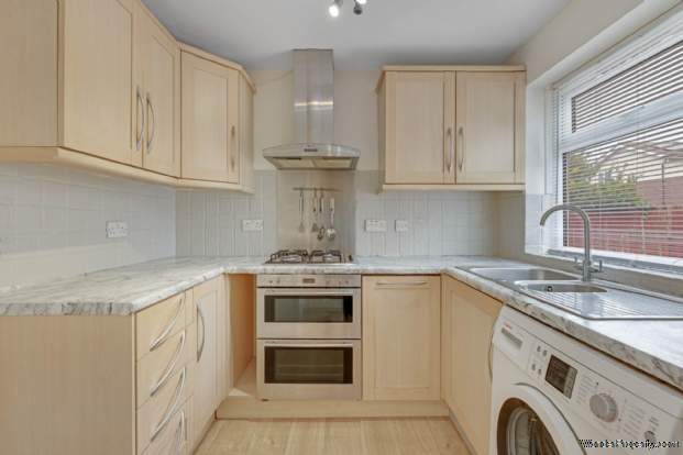 Additional Property Image 2 bedroom Terraced for sale in Beckton 3