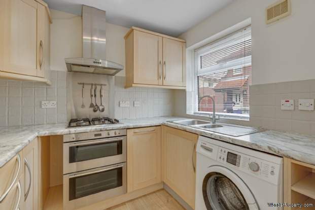 Additional Property Image 2 bedroom Terraced for sale in Beckton 4