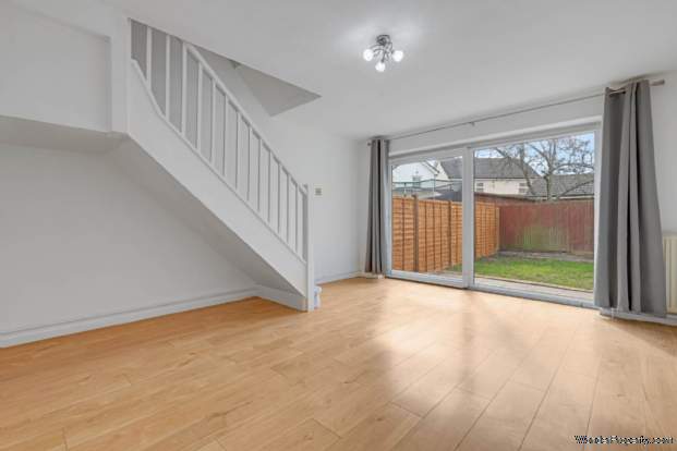 Additional Property Image 2 bedroom Terraced for sale in Beckton 6