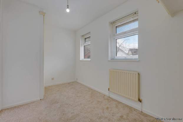 Additional Property Image 2 bedroom Terraced for sale in Beckton 16