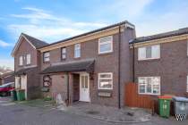 2 bedroom Terraced for sale in Beckton
