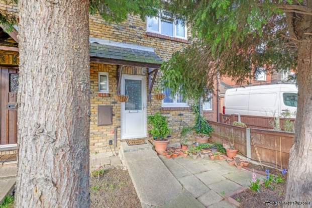 Additional Property Image 3 bedroom Semi Detached for sale in London 2