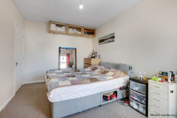 Additional Property Image 2 bedroom Flat for sale in London 13