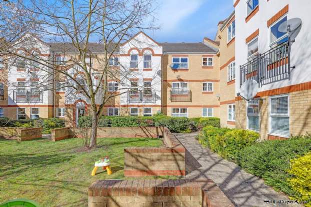 Additional Property Image 2 bedroom Flat for sale in London 6
