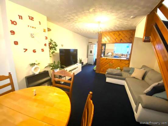 2 bedroom Terraced for sale in London